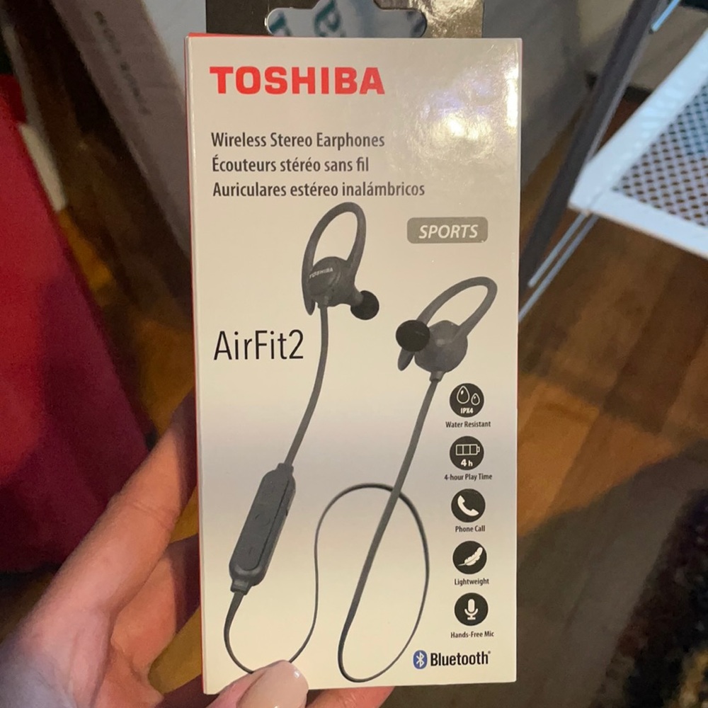 NWOT Toshiba Airfit2 Wireless Stereo Earphones